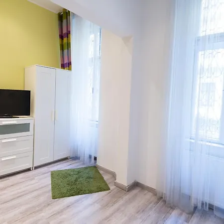 Daire Standard By Hi5 - West End Center Budapeşte