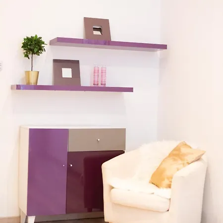 Standard By Hi5 - West End Center * Budapest