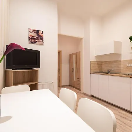 Standard By Hi5 - West End Center Apartment Budapest