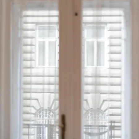Standard By Hi5 - West End Center Apartment