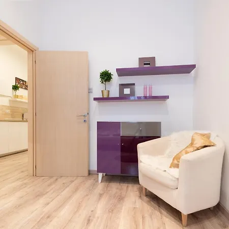 Standard By Hi5 - West End Center Apartment Budapest