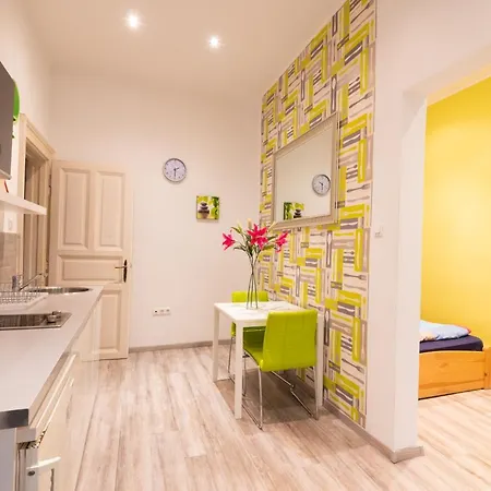 Standard By Hi5 - West End Center Apartment