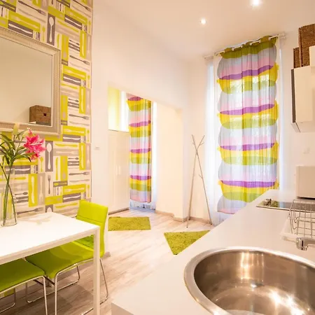 Standard By Hi5 - West End Center Apartment