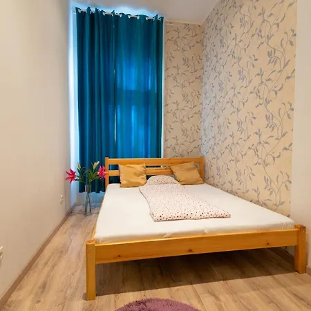 Standard By Hi5 - West End Center Apartament *