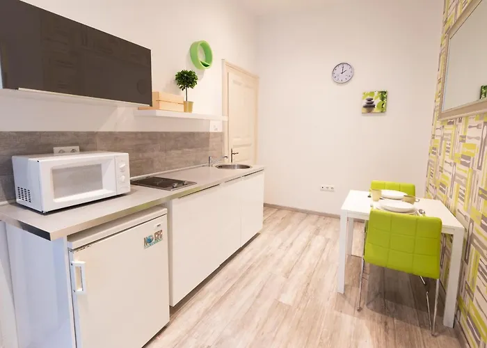 Standard By Hi5 - West End Center Budapest