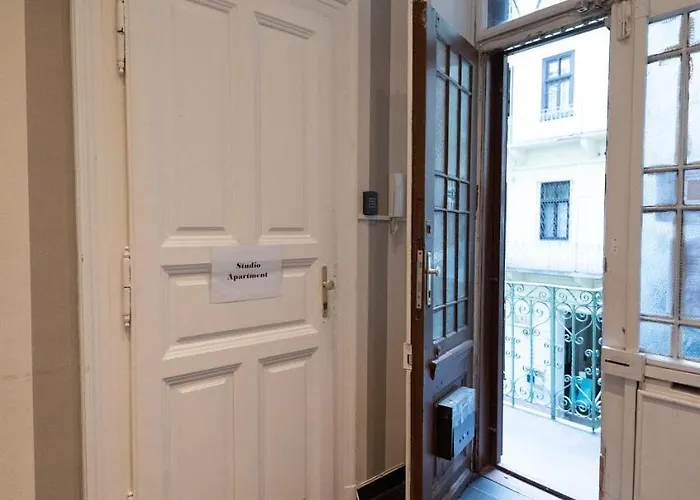 Apartament Standard By Hi5 - West End Center *