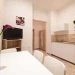 Standard By Hi5 - West End Center Lejlighed Budapest