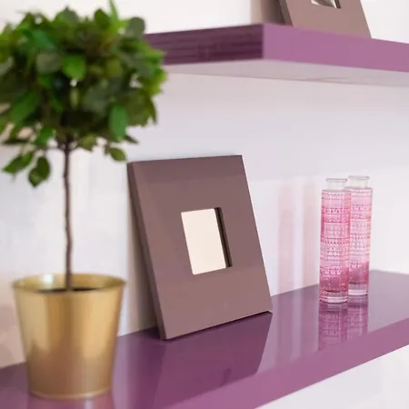 Standard By Hi5 - West End Center Апартаменты