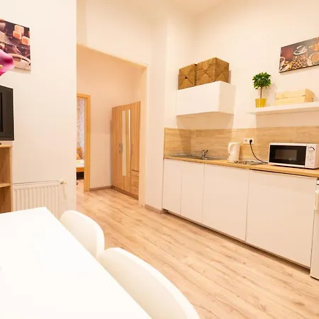 Standard By Hi5 - West End Center Apartment *