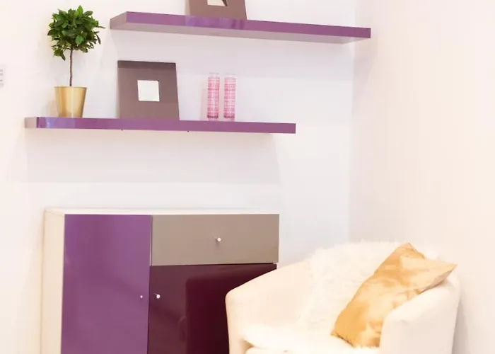 Standard By Hi5 - West End Center * Будапешт