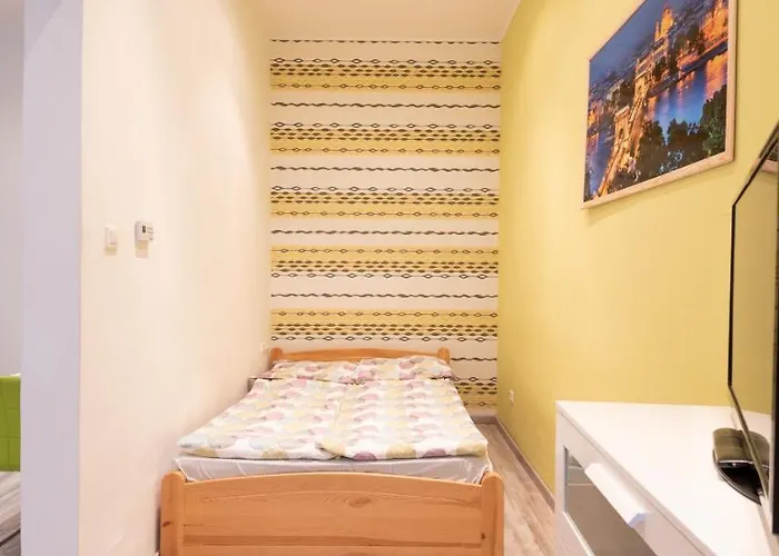 Апартаменты Standard By Hi5 - West End Center